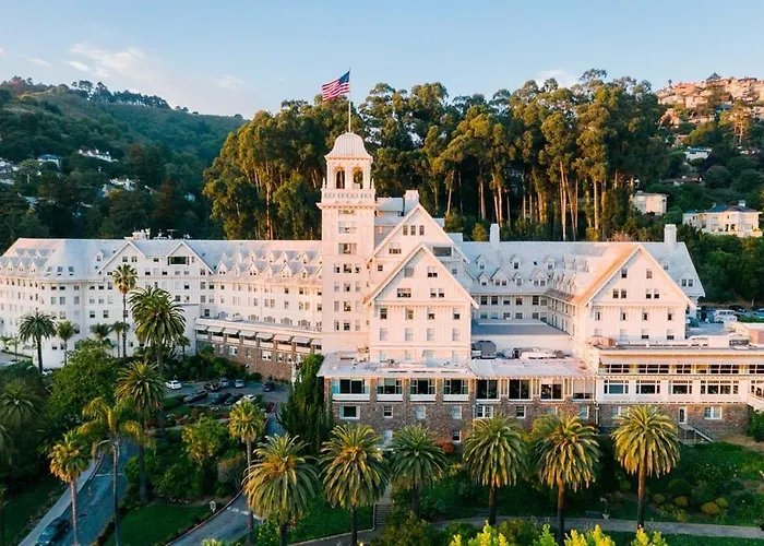 Claremont Resort & Club
