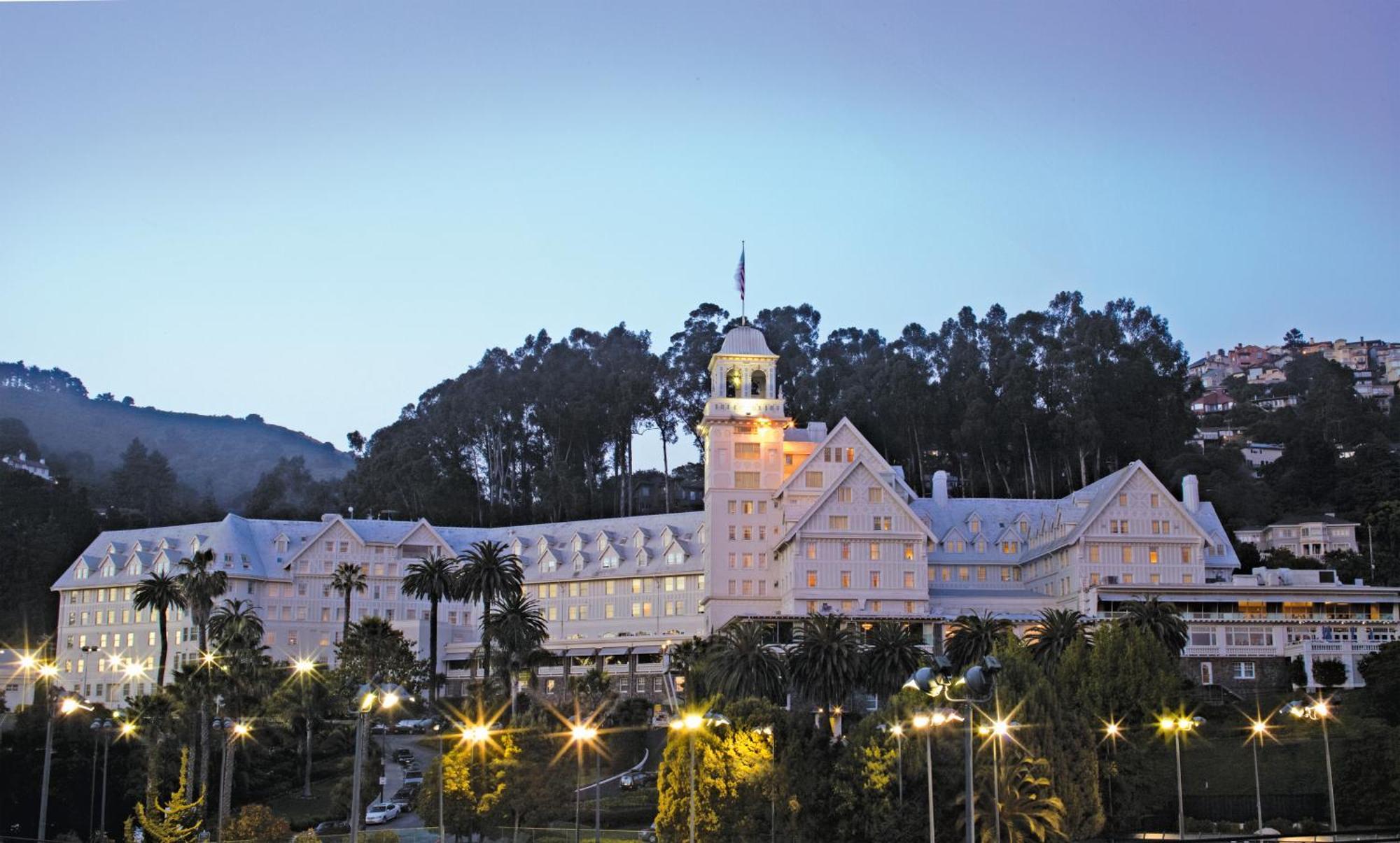 Resort Claremont & Club 5*